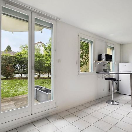 Appartement Le Glatigny- Chesnay à Le Chesnay  Extérieur photo